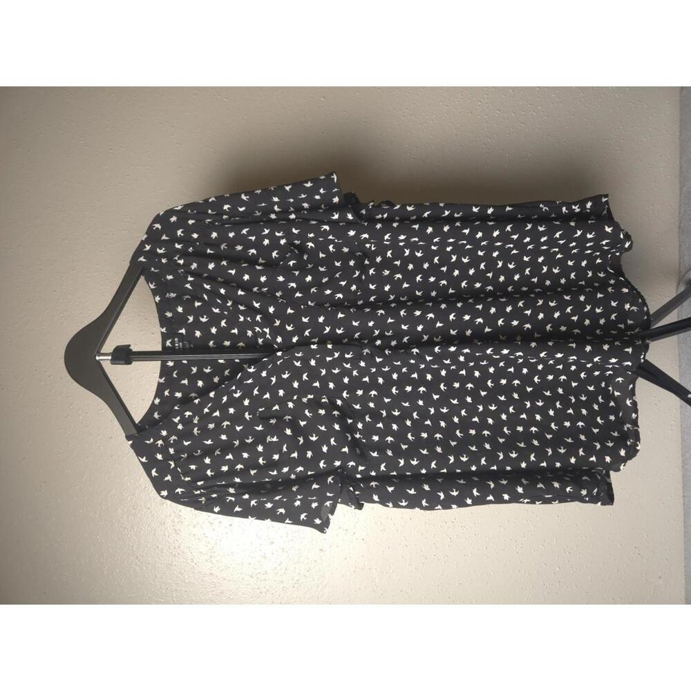 TORRID Black and White Bird Print Short Sleeve Blouse